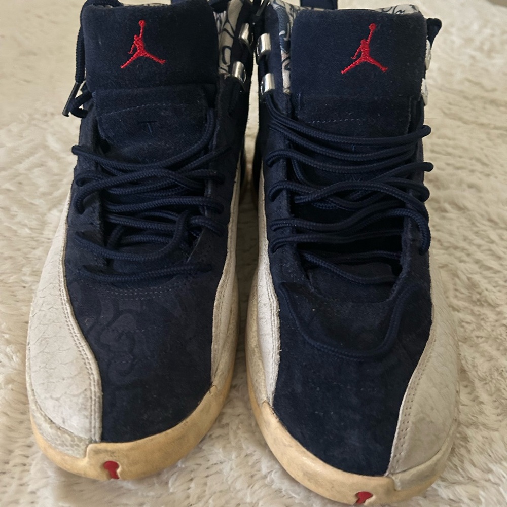 Jordan 12 Retro International Flight